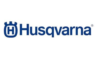 Logotipo de Husqvarna, marca distribuida por Ferretería Luciano en Cedeira